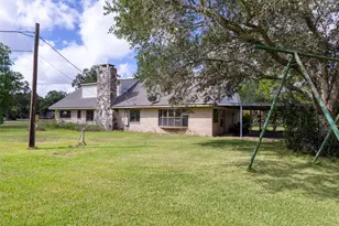 268 Sue Ann St, El Campo, TX 77437 - Photo 45