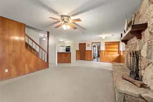 268 Sue Ann St, El Campo, TX 77437 - Photo 15