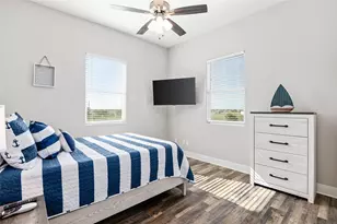 4406 Whaler Ln, Crystal Beach, TX 77650 - Photo 31