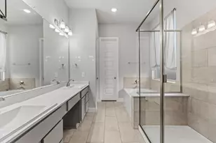 12402 Oakleaf Bend Dr, Humble, TX 77346 - Photo 21
