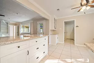 2230 Riverlawn Dr, Kingwood, TX 77339 - Photo 13