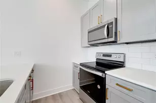 415 Alvia Run Ln, Houston, TX 77018 - Photo 9