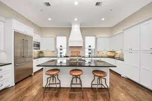 852 Dunleigh Meadows Ln, Houston, TX 77055 - Photo 15