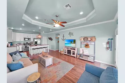 979 Palmridge Drive, Crystal Beach, TX 77650 - Photo 11