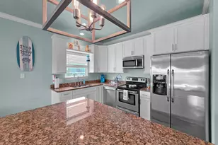 979 Palm Ridge Dr, Crystal Beach, TX 77650 - Photo 13