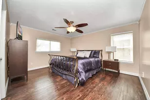 4747 Widerop Ln, Friendswood, TX 77546 - Photo 13