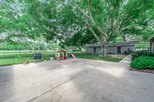 447 Co Rd 545, Alvin, TX 77511 - Photo 37