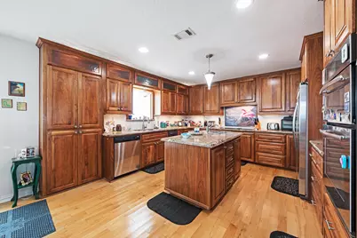 336 Admiral Circle, Tiki Island, TX 77554 - Photo 19