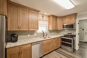 635 Mosswood Dr, Conroe, TX 77302 - Photo 19