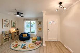 9539 Beverly Hill St, Houston, TX 77063 - Photo 11