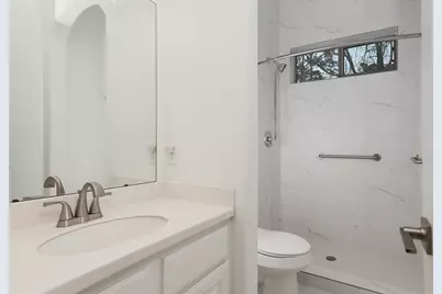 22 Mill Point Place, The Woodlands, TX 77380 - Photo 9