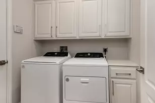 22 Mill Point Pl, The Woodlands, TX 77380 - Photo 7