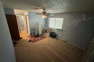 211 Avenue I, Alvin, TX 77511 - Photo 9