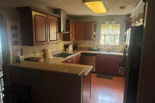 211 Avenue I, Alvin, TX 77511 - Photo 5