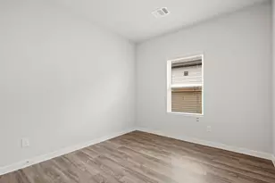 11006 Youngquist Dr, Mont Belvieu, TX 77535 - Photo 7