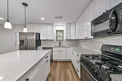 229 Burkett Street, Richwood, TX 77531 - Photo 11