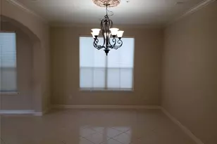 4330 Lake Run Dr, Sugar Land, TX 77459 - Photo 7