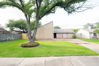 14110 Greenway Drive, Sugar Land, TX 77498 - Photo 17