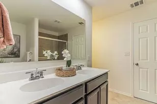 10362 Martin Creek, San Antonio, TX 78252 - Photo 19