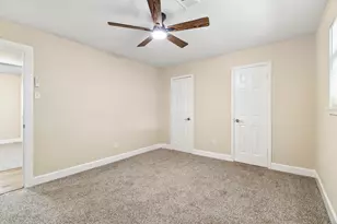 10807 Segrest Dr, Houston, TX 77047 - Photo 21