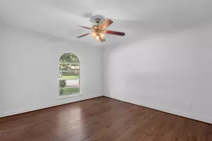 2006 Crestmont Cir, Missouri City, TX 77459 - Photo 13