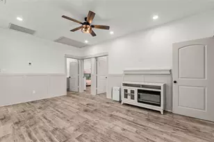 517 Moore St, Tomball, TX 77375 - Photo 21