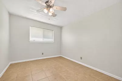 506 N Clear Creek Drive, Friendswood, TX 77546 - Photo 21