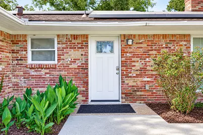 506 N Clear Creek Drive, Friendswood, TX 77546 - Photo 5