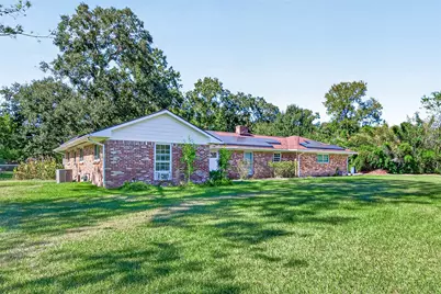 506 N Clear Creek Drive, Friendswood, TX 77546 - Photo 3
