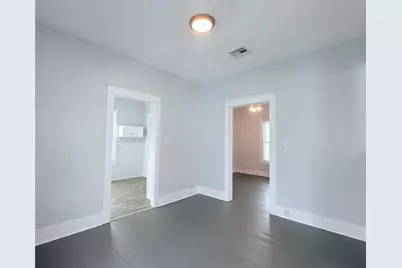 1924 26th Street, Galveston, TX 77550 - Photo 11