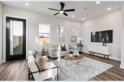 1564 Godwin Street, Houston, TX 77023 - Photo 3
