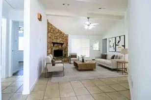 10314 Hollow Canyon Ct, Sugar Land, TX 77498 - Photo 5