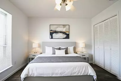 10314 Hollow Canyon Court, Sugar Land, TX 77498 - Photo 17