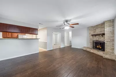 306 Woodvale Dr Drive, League City, TX 77573 - Photo 11