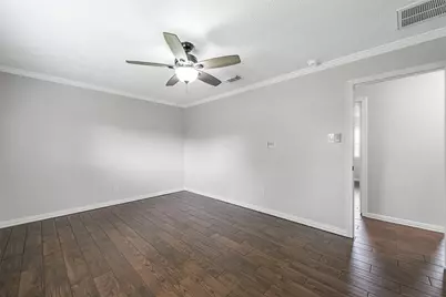306 Woodvale Dr Drive, League City, TX 77573 - Photo 21