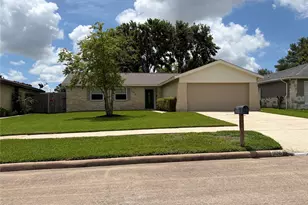 306 Woodvale Dr Dr, League City, TX 77573 - Photo 3