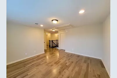 100 Castlegate Lane, Jersey Village, TX 77065 - Photo 9