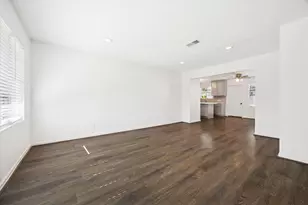 4404 Vivian St, Bellaire, TX 77401 - Photo 3