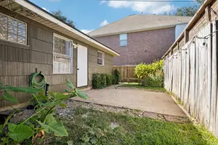 4404 Vivian St, Bellaire, TX 77401 - Photo 11