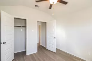 10731 Sunlit St, Conroe, TX 77303 - Photo 11