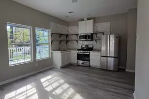 512 Hill Rd, Houston, TX 77037 - Photo 3