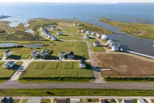 21201 Scissor Tail Ln, Galveston, TX 77554 - Photo 45