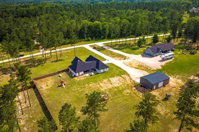 309 Rolling Pines Drive, Livingston, TX 77351 - Photo 35