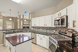 10807 Oak Bayou Ln, Houston, TX 77064 - Photo 15