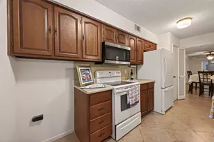 14437 Still Meadow Dr S, Houston, TX 77079 - Photo 11