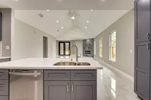 1513 Sherl St, League City, TX 77573 - Photo 15