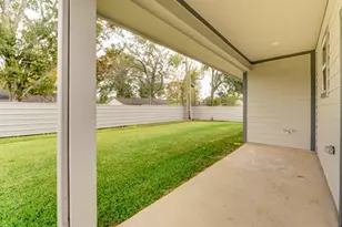 1513 Sherl St, League City, TX 77573 - Photo 37