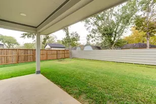 1513 Sherl St, League City, TX 77573 - Photo 39