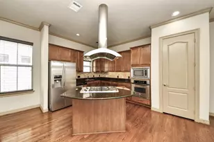 5711 Kiam St, Houston, TX 77007 - Photo 11