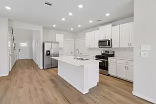 29103 Samuel Gdns Ct, Waller, TX 77484 - Photo 5